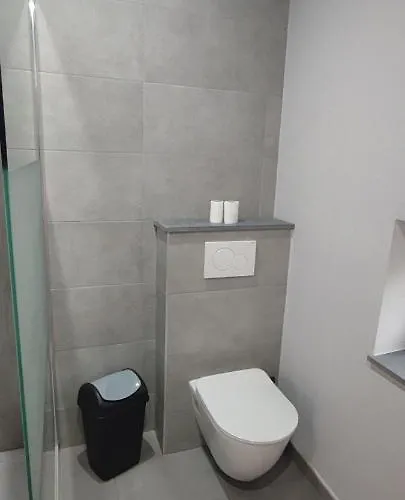 L'escale à Proximité Aéroport Et Grand Axes Charleroi